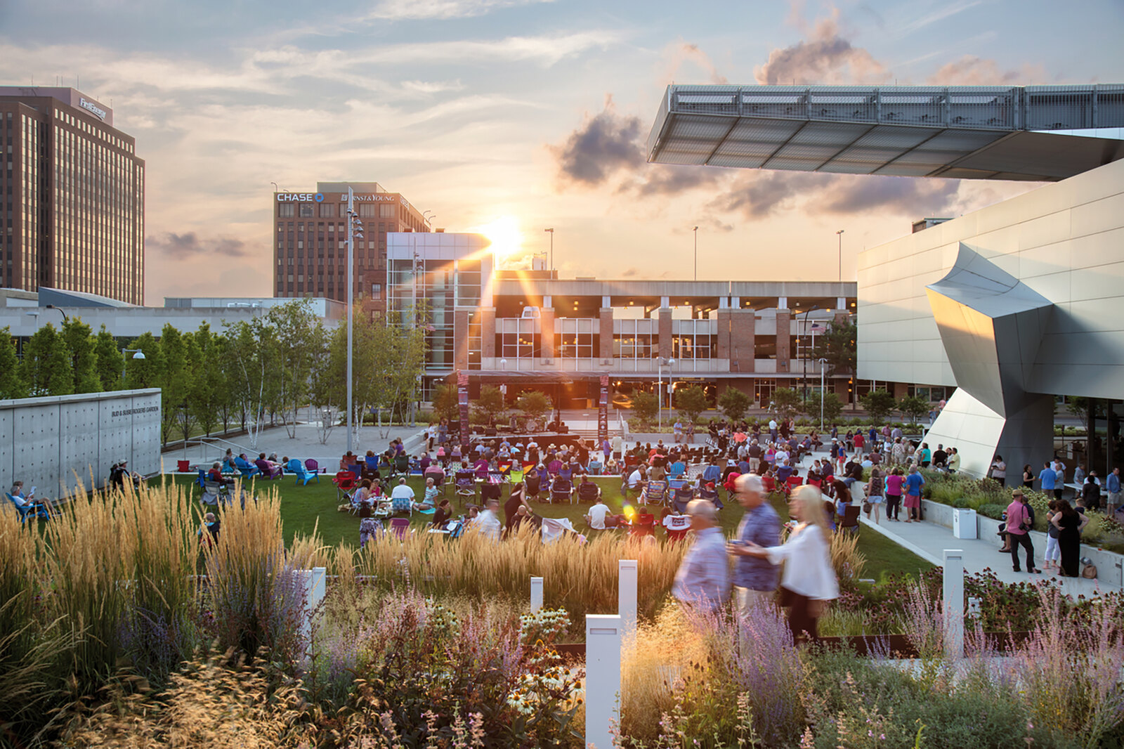 Bud and Susie Rogers Garden at the Akron Art Museum | Landscape